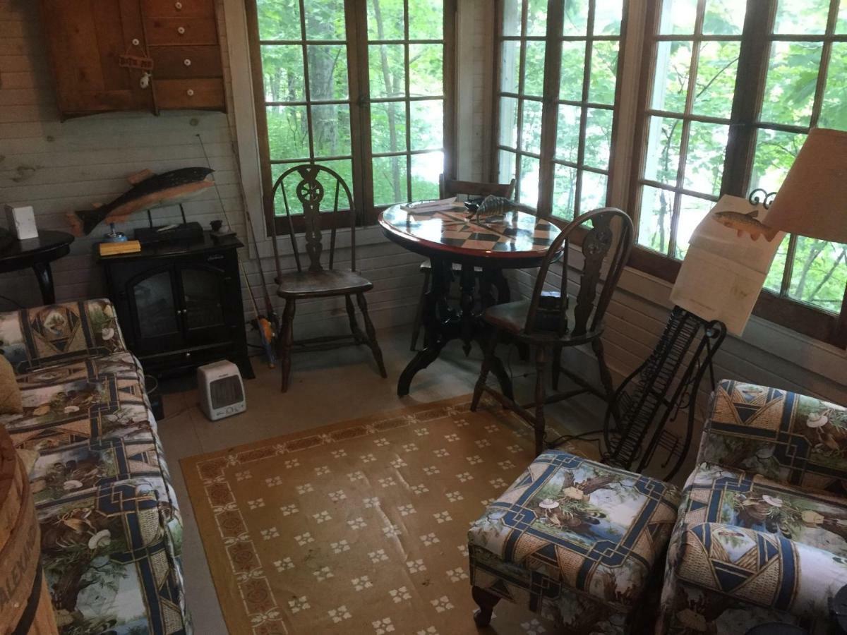 The Carriage House Flat - Downtown Paris Canada Екстериор снимка